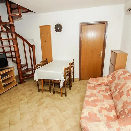Apartment Karmen Poreč Exterior foto